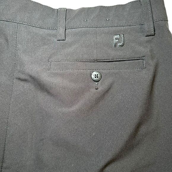 FootJoy Golf Shorts Men's Waist Size 35 Black Classic Polyester Spandex Golfcore - Picture 1 of 4